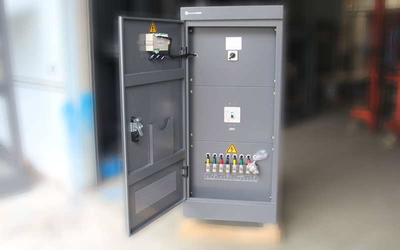 SBW大功率補(bǔ)償式電力穩(wěn)壓器100kva內(nèi)部圖