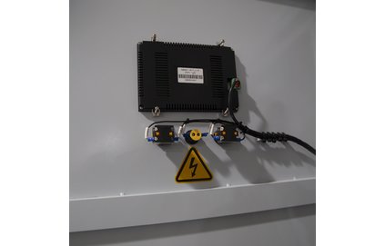 三相電動機(jī)穩(wěn)壓器