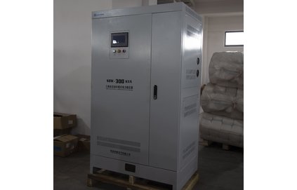 三相電源穩(wěn)壓器